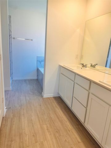 131 Chapel Beck DR, Kyle, TX 78640