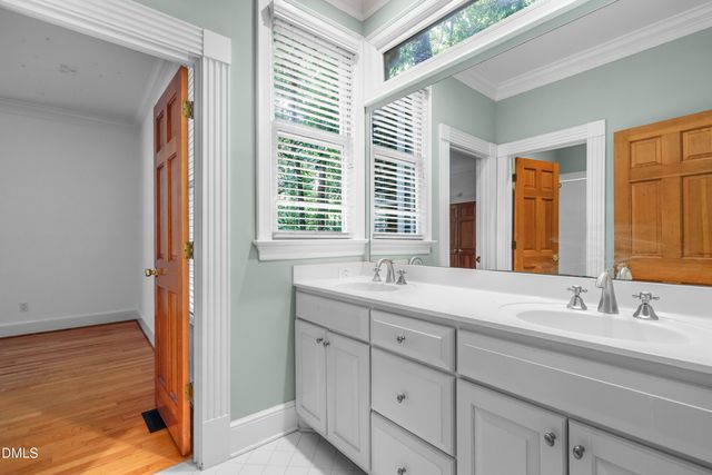 105 Redbud Lane, Chapel Hill, NC 27514