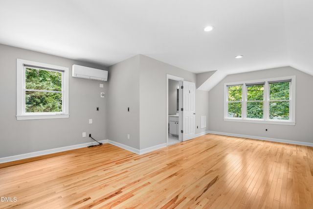 105 Redbud Lane, Chapel Hill, NC 27514