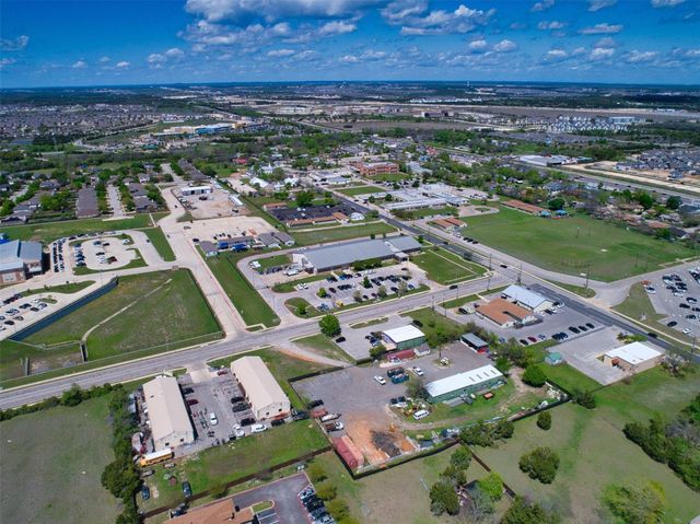 414 Lion DR, Leander, TX 78641