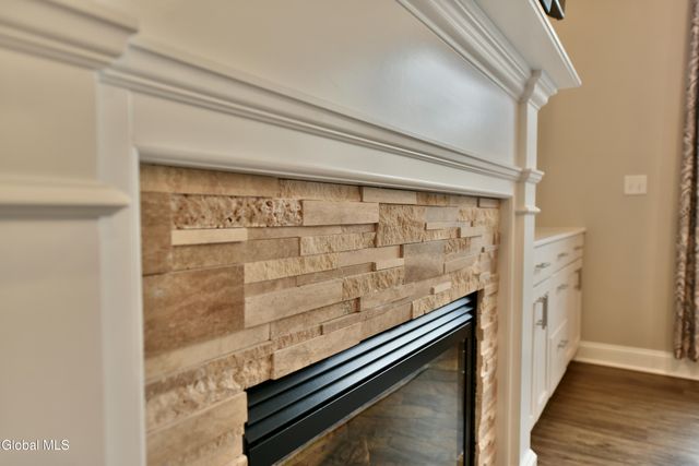 9 Catalina Drive, Milton, NY 12020