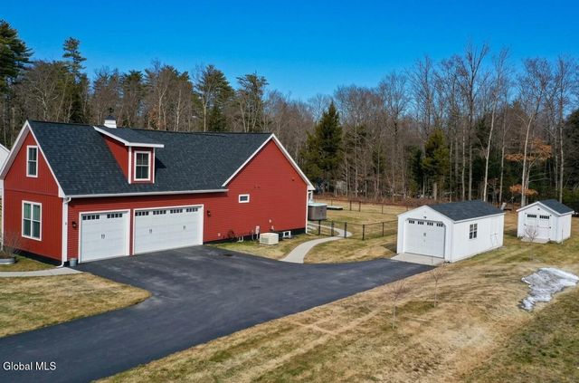 9 Catalina Drive, Milton, NY 12020