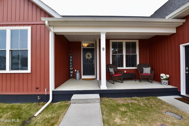 9 Catalina Drive, Milton, NY 12020