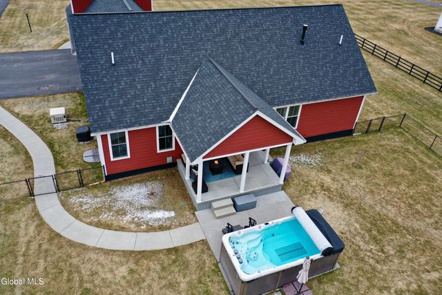 9 Catalina Drive, Milton, NY 12020