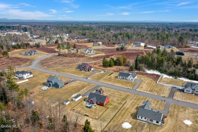 9 Catalina Drive, Milton, NY 12020