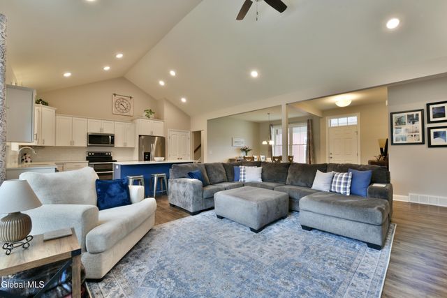 9 Catalina Drive, Milton, NY 12020