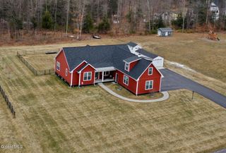 9 Catalina Drive, Milton, NY 12020