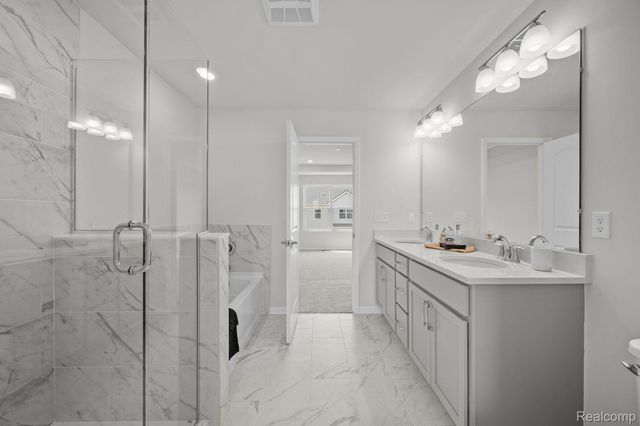 1802 SALT SPRINGS Drive, Saline, MI 48176