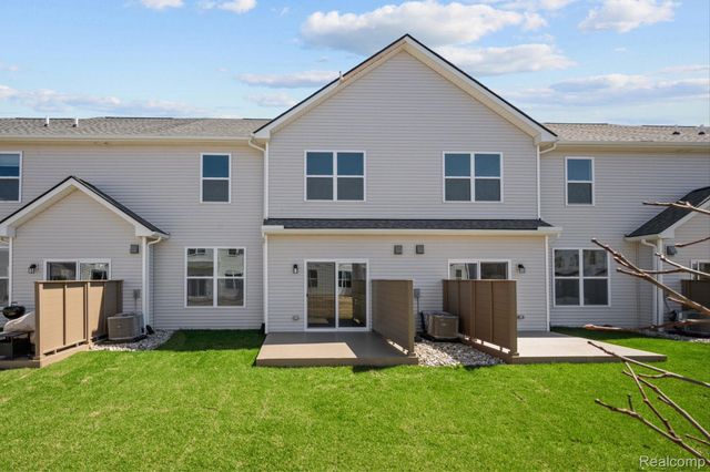 1802 SALT SPRINGS Drive, Saline, MI 48176