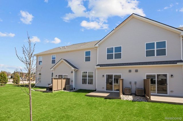 1802 SALT SPRINGS Drive, Saline, MI 48176