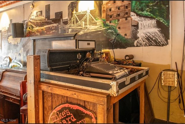 2716 Mahoning, Youngstown, OH 44509