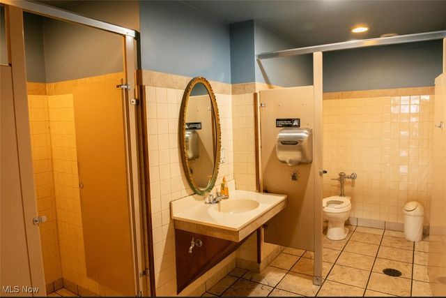 2716 Mahoning, Youngstown, OH 44509