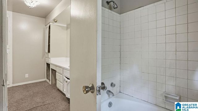 2205 24TH STREET, Birmingham, AL 35208