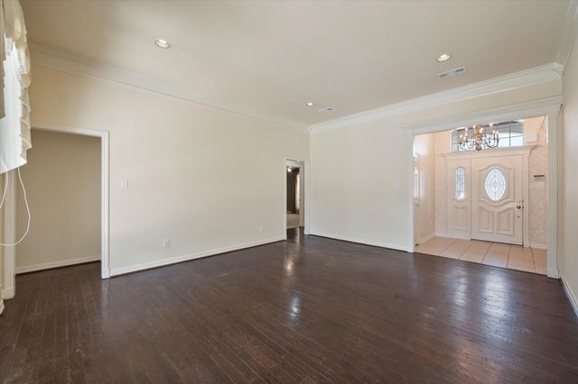 812 Turnberry Drive, Mansfield, TX 76063