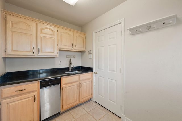 812 Turnberry Drive, Mansfield, TX 76063