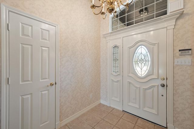 812 Turnberry Drive, Mansfield, TX 76063