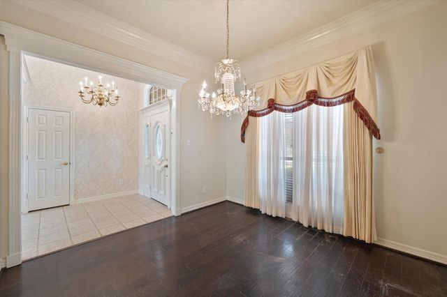 812 Turnberry Drive, Mansfield, TX 76063
