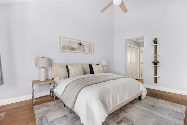 45 Bishops Forest Dr 45, Waltham, MA 02452