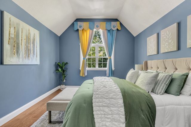 45 Bishops Forest Dr 45, Waltham, MA 02452
