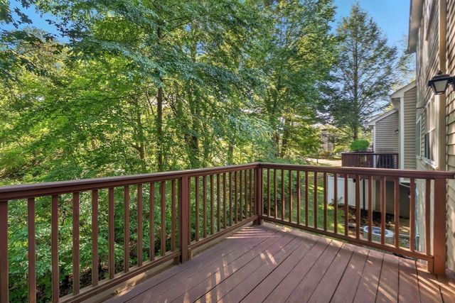 45 Bishops Forest Dr 45, Waltham, MA 02452