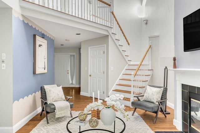 45 Bishops Forest Dr 45, Waltham, MA 02452