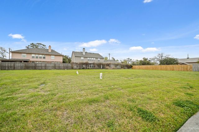 1202 Hilshire Villa Drive, Hilshire Village, TX 77055