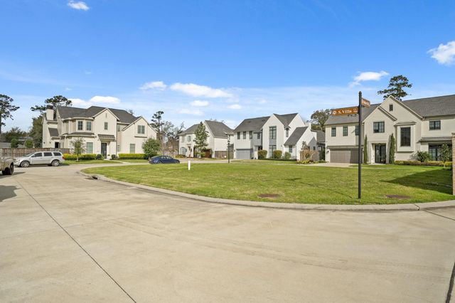 1202 Hilshire Villa Drive, Hilshire Village, TX 77055