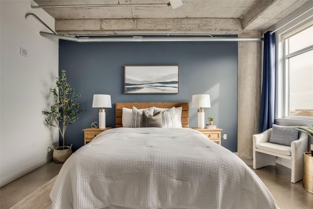 1001 Belleview Street 703, Dallas, TX 75215