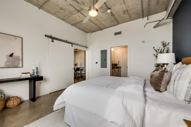1001 Belleview Street 703, Dallas, TX 75215