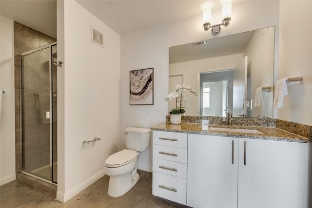 1001 Belleview Street 703, Dallas, TX 75215