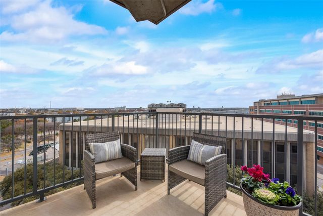 1001 Belleview Street 703, Dallas, TX 75215