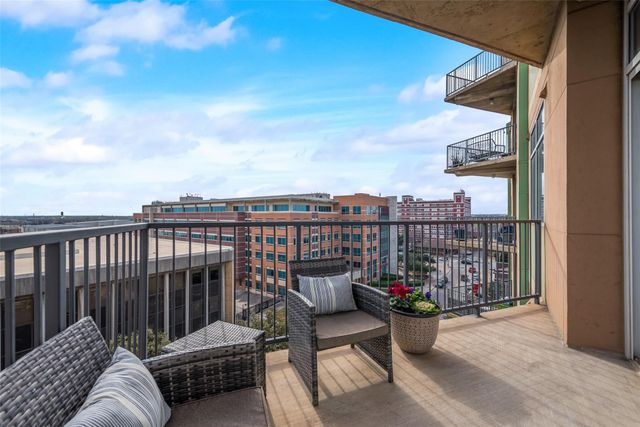 1001 Belleview Street 703, Dallas, TX 75215