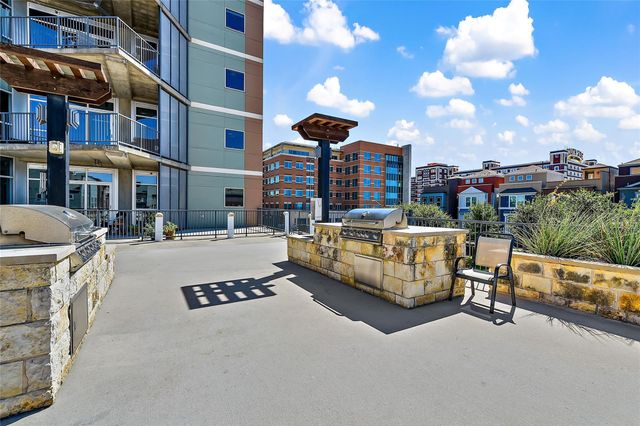 1001 Belleview Street 703, Dallas, TX 75215