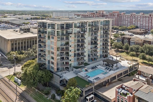 1001 Belleview Street 703, Dallas, TX 75215