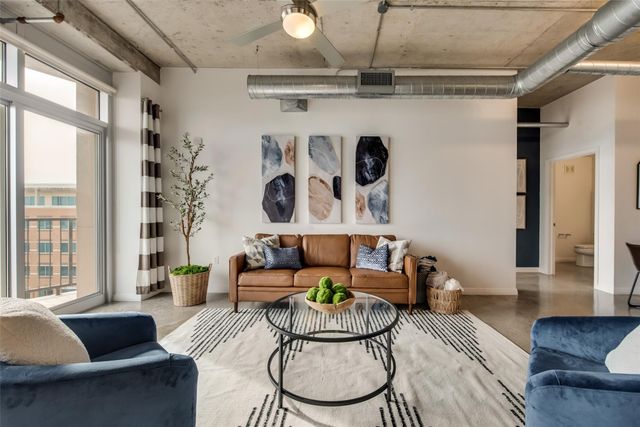 1001 Belleview Street 703, Dallas, TX 75215