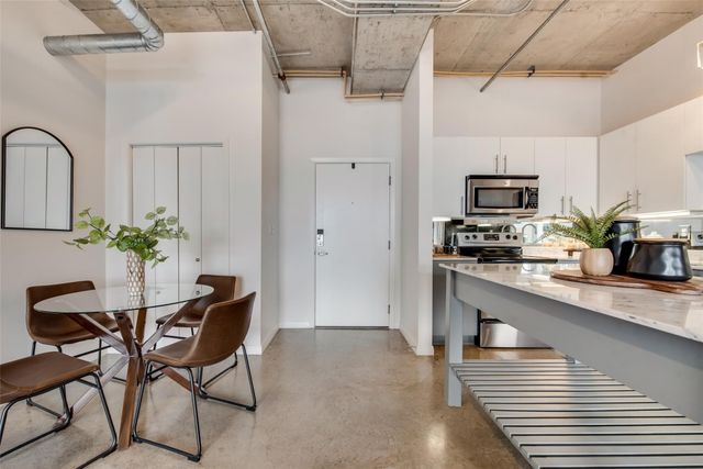 1001 Belleview Street 703, Dallas, TX 75215