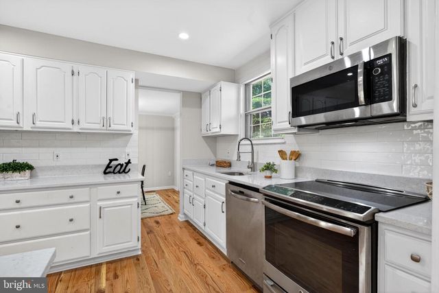 9312 FOX RUN DR, Clinton, MD 20735