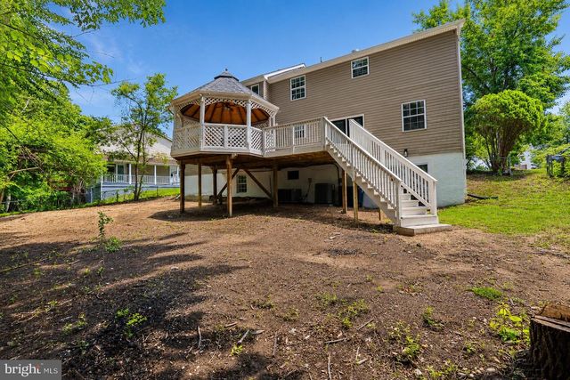 9312 FOX RUN DR, Clinton, MD 20735