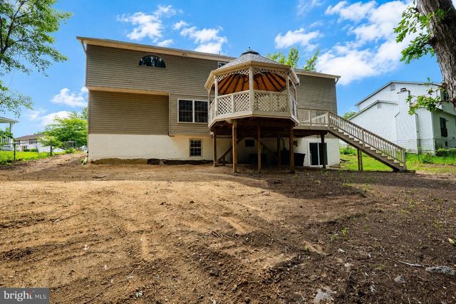 9312 FOX RUN DR, Clinton, MD 20735