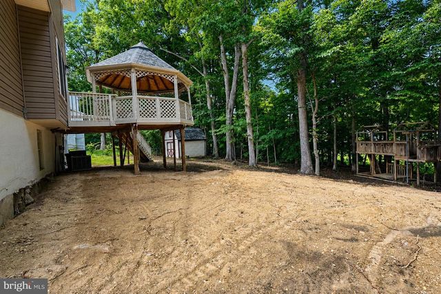 9312 FOX RUN DR, Clinton, MD 20735