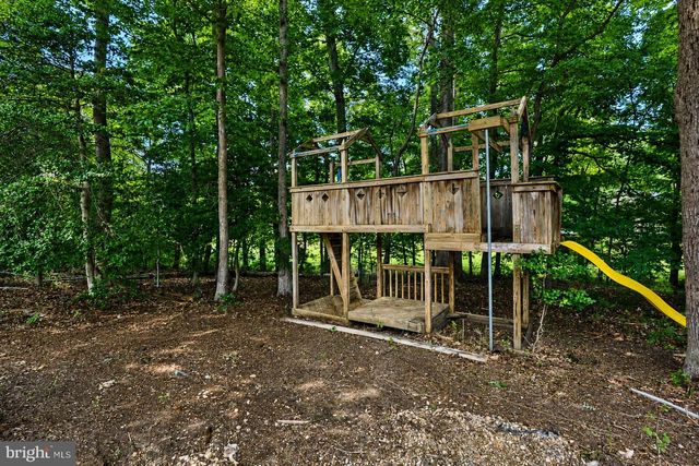9312 FOX RUN DR, Clinton, MD 20735