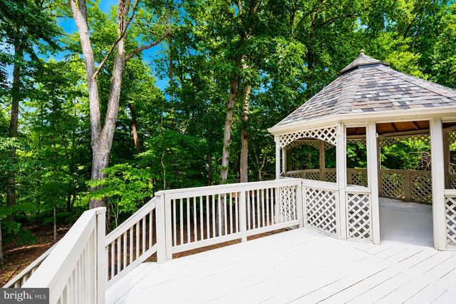 9312 FOX RUN DR, Clinton, MD 20735