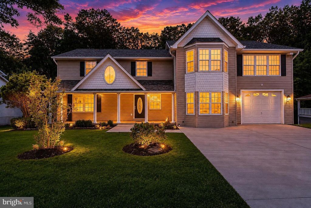 9312 FOX RUN DR, Clinton, MD 20735