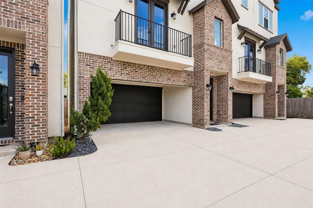 913 Oak Street B, Houston, TX 77018