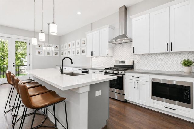 913 Oak Street B, Houston, TX 77018