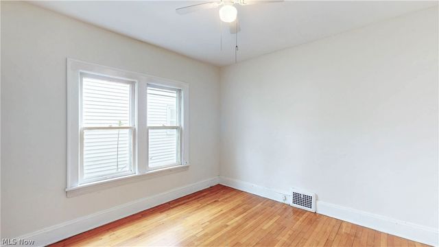 2215 Eldred Avenue, Lakewood, OH 44107