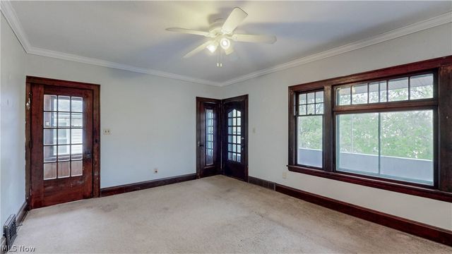 2215 Eldred Avenue, Lakewood, OH 44107
