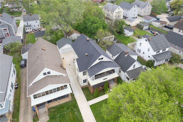 2215 Eldred Avenue, Lakewood, OH 44107