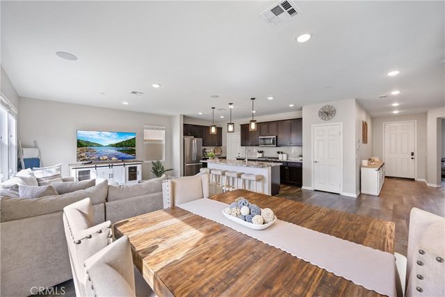 24572 Acadia Drive, Corona, CA 92883