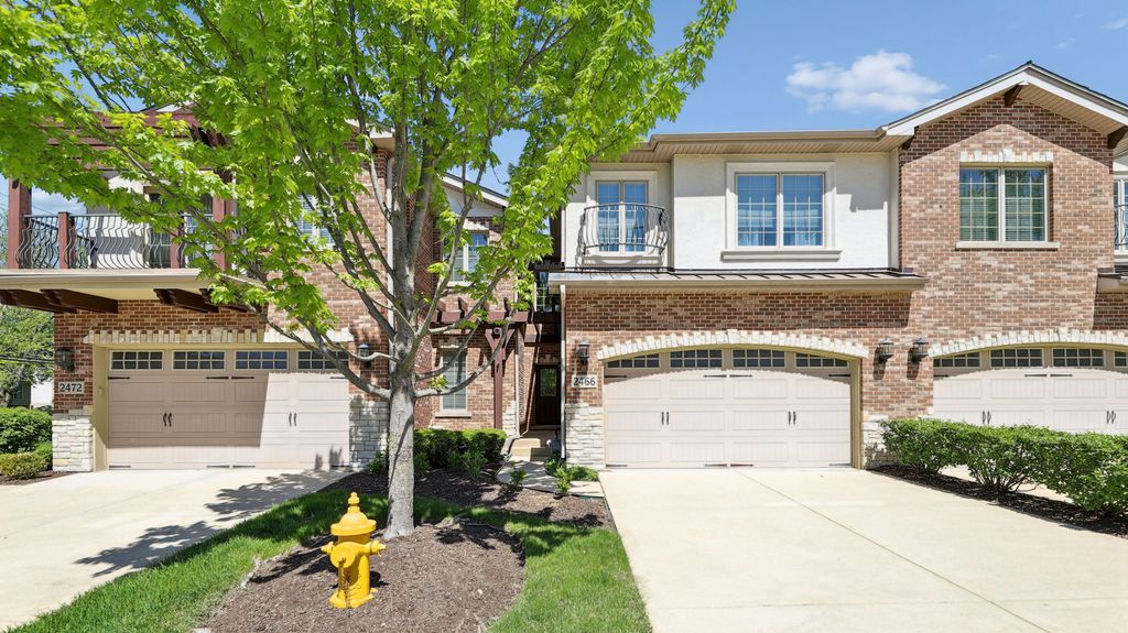 2466 Nicola Court, Addison, IL 60101